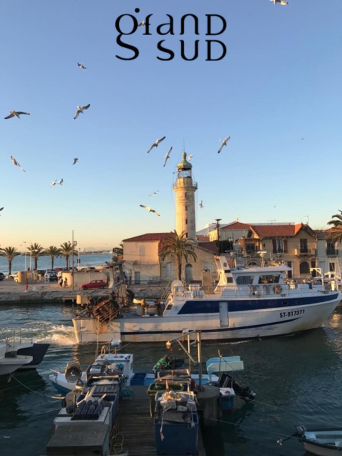 Le Soleil Couchant Studio Vue Mer Le Grau-du-Roi Luaran gambar