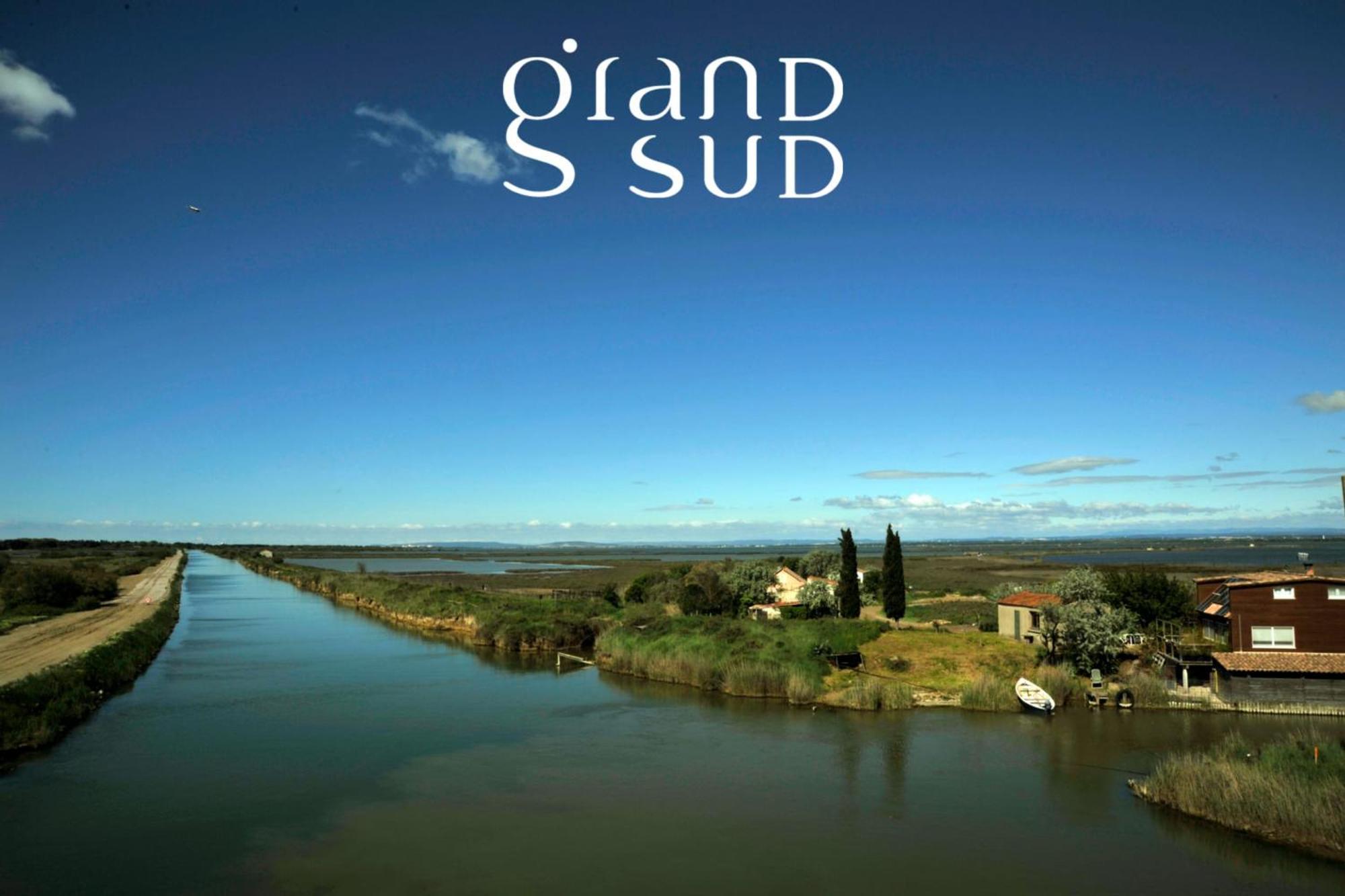 Le Soleil Couchant Studio Vue Mer Le Grau-du-Roi Luaran gambar